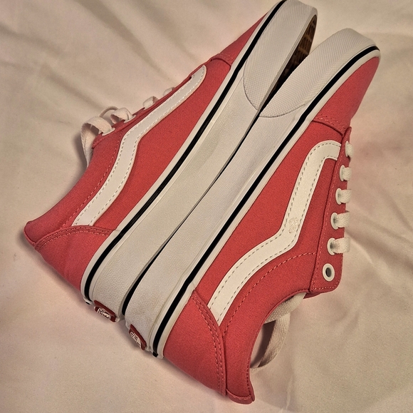 🎈🎈 VANS PINK & WHITE SNEAKERS - Picture 6 of 11